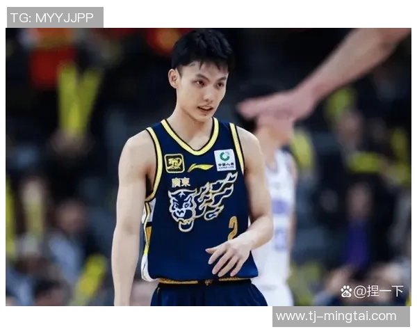 矮个子足球后卫球星们的突破与成就：身高不高但实力强劲